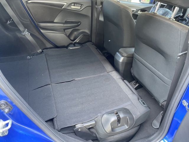 買車免求人~月繳5888輕鬆開回家 ~ 定速、換檔撥片、恆溫空調、倒車顯影、後座分離傾倒 ! 可全貸 ~  第17張相片