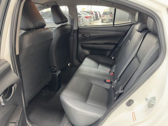 買車免求人~月繳6888開回家~ 大螢幕安卓機、TCS防滑、胎壓監控、衛星導航、倒車顯影、光感應頭燈、ISOFIX !  第3張相片