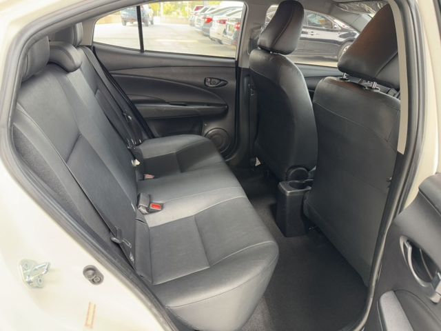 買車免求人~月繳6888開回家~ 大螢幕安卓機、TCS防滑、胎壓監控、衛星導航、倒車顯影、光感應頭燈、ISOFIX !  第17張相片