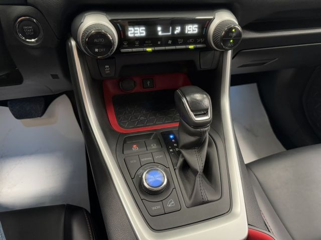 4WD ~ 新車保固中 ! I-KEY、定速、電動尾門、電動座椅、ACC、盲點偵測、換檔撥片、車道偏離警示 !  第8張相片