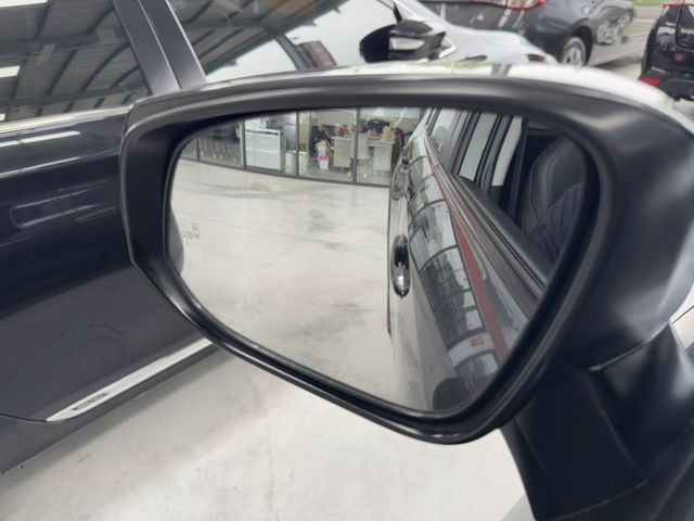 4WD ~ 新車保固中 ! I-KEY、定速、電動尾門、電動座椅、ACC、盲點偵測、換檔撥片、車道偏離警示 !  第20張相片