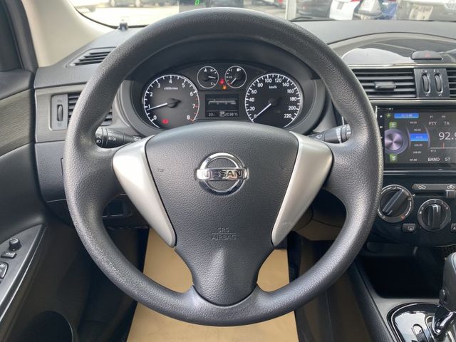 買車免求人~月繳6000輕鬆開回家 ~ ABS、倒車顯影、衛星導航、抬頭顯示器、後座分離傾倒、後座出風口 !  第5張相片