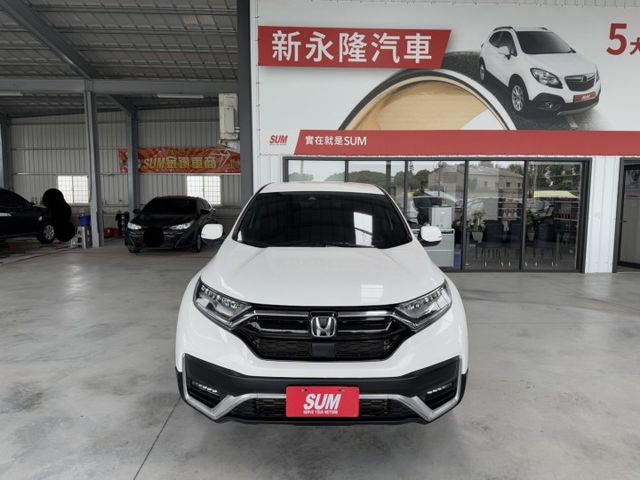 你沒看錯 ~ 我僅跑四萬多 ! I-KEY、定速、ACC、電動尾門、車道偏離、TCS防滑、自動緊急煞車、後座出風口!  第1張相片