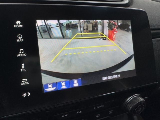 你沒看錯 ~ 我僅跑四萬多 ! I-KEY、定速、ACC、電動尾門、車道偏離、TCS防滑、自動緊急煞車、後座出風口!  第6張相片