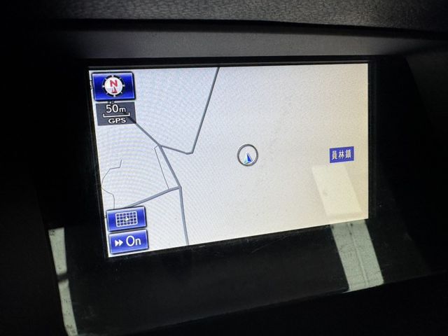 網友專屬優惠實施中 ~ I-KEY、電動座椅、全景天窗、定速、電動尾門、TCS防滑、後座出風口 !  第6張相片
