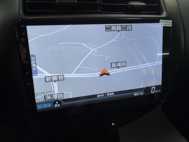 網友專屬優惠實施中 ~ 大螢幕安卓機、胎壓監控、衛星導航、倒車顯影、後座分離傾倒、車頂行李架 !  第7張相片
