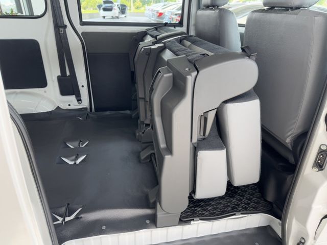 全新60萬領牌車~就賣你52.8萬~僅跑4公里 ~盲點版~ 原廠四年12萬公里保固，現車不用等，錯過不再 ~  第15張相片