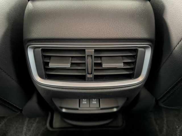 網友專屬優惠實施中 ~ I-KEY、定速、渦輪增壓、電動尾門、ACC、車道偏離警示、後座出風口 !  第19張相片