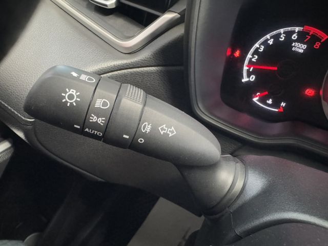 網友專屬優惠實施中 ~ I-KEY、ACC、定速、車偏、TCS防滑、胎壓監控、後座出風口、後座分離傾倒 ! 可全貸 ~  第12張相片