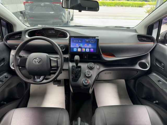 客貨兩用 ~ I-KEY、大螢幕安卓機、TCS防滑、胎壓監控、衛星導航、ISOFIX、後座分離傾倒 !  第4張相片