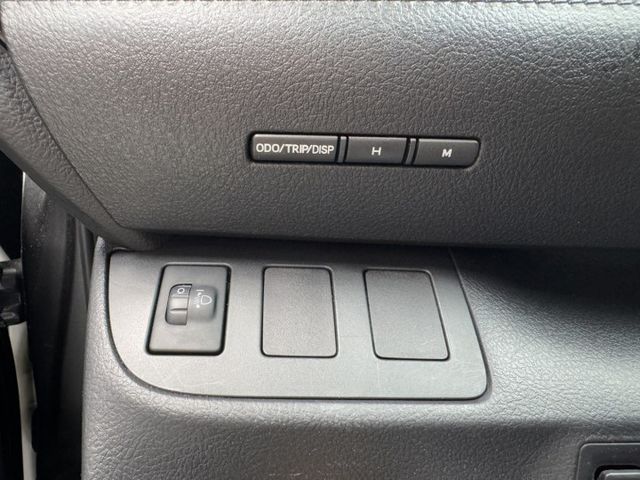 客貨兩用 ~ I-KEY、大螢幕安卓機、TCS防滑、胎壓監控、衛星導航、ISOFIX、後座分離傾倒 !  第11張相片