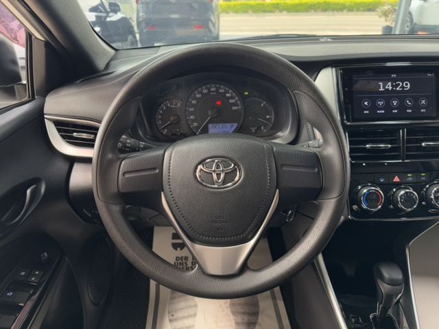 網友專屬優惠實施中 ~ 就是愛白車 ~ TCS防滑、胎壓監控、倒車顯影、光感應頭燈、ISOFIX !  第5張相片