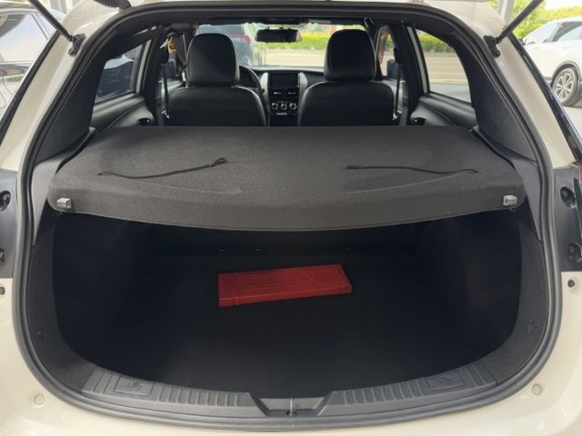 網友專屬優惠實施中 ~ 就是愛白車 ~ TCS防滑、胎壓監控、倒車顯影、光感應頭燈、ISOFIX !  第16張相片