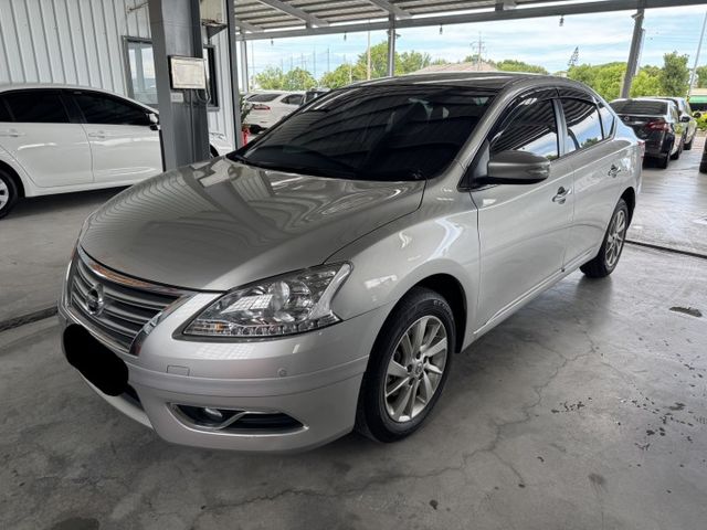 你沒看錯 ~ 我僅跑兩萬多 ! 車輛整理中 ~ 歡迎預約賞車 !  第1張相片