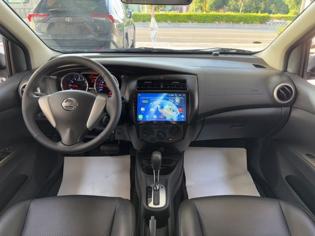 你沒看錯 ~ 我僅跑九萬多 ! 大螢幕安卓機、胎壓監控、衛星導航、倒車顯影、後座分離傾倒、車頂行李架 !  第4張相片