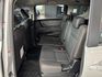 七人座 !  I-KEY、TCS防滑、胎壓監控、恆溫空調、後座出風口、ISOFIX、後座分離傾倒 ~ 僅跑九萬 !  第3張縮圖