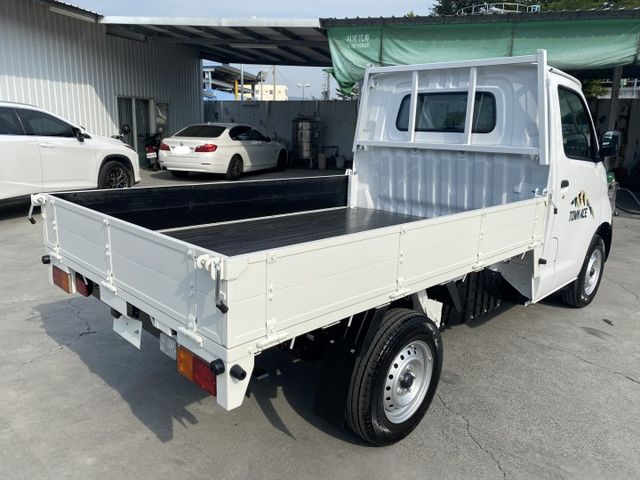 另有2026全新領牌車只賣你47.8~我是自排的，全新領牌車，新車價55.5萬，  第18張相片