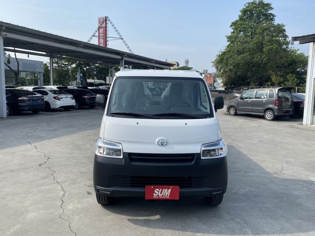 我是自排的，另有2026全新領牌車，新車價55.5萬，現在只要47.8萬 !!!  第2張相片