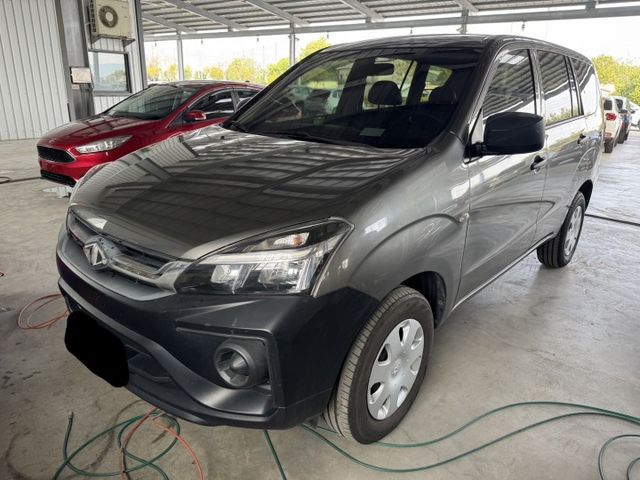 客貨兩用 ~ 載人載貨都方便 ! 大螢幕安卓機、TCS防滑、胎壓監控、光感應頭燈、ISOFIX、後座分離傾倒 !  第1張相片