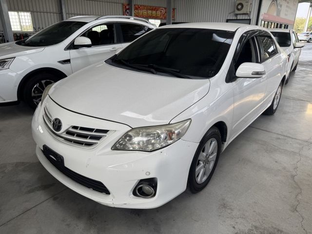 代步首選 ~ 定速、大螢幕安卓機、恆溫空調、抬頭顯示器、衛星導航、倒車顯影、後座分離傾倒 !  第1張相片