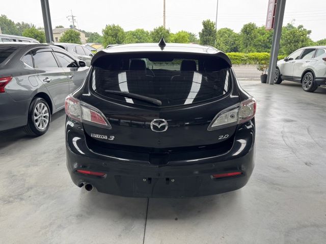 網友專屬優惠實施中~ 月繳4888輕鬆擁有~I-KEY、天窗、左右獨立空調、換檔撥片、後座分離傾倒 ~頂級版  第11張相片