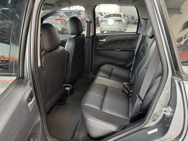 網友專屬優惠實施中 ~ I-KEY、定速、電動尾門、盲點偵測、恆溫空調、胎壓監控、後座分離傾倒 ! 可全貸 ~  第3張相片