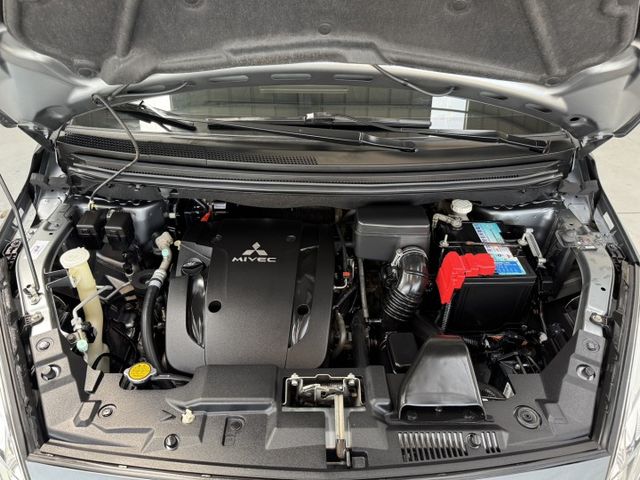 網友專屬優惠實施中 ~ I-KEY、定速、電動尾門、盲點偵測、恆溫空調、胎壓監控、後座分離傾倒 ! 可全貸 ~  第13張相片