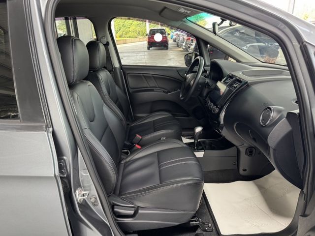 網友專屬優惠實施中 ~ I-KEY、定速、電動尾門、盲點偵測、恆溫空調、胎壓監控、後座分離傾倒 ! 可全貸 ~  第19張相片