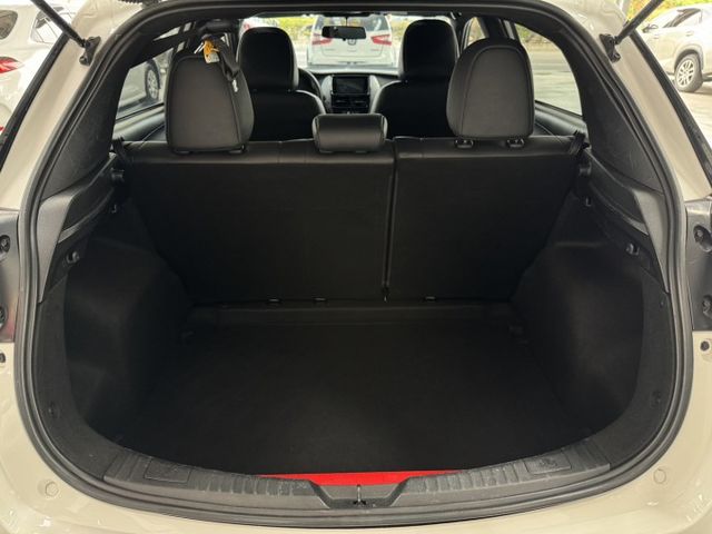 原廠保固中 ! 就是愛白車 ~ TCS防滑、胎壓監控、倒車顯影、ISOFIX、光感應頭燈、後座分離傾倒 ! 可全貸 ~  第14張相片