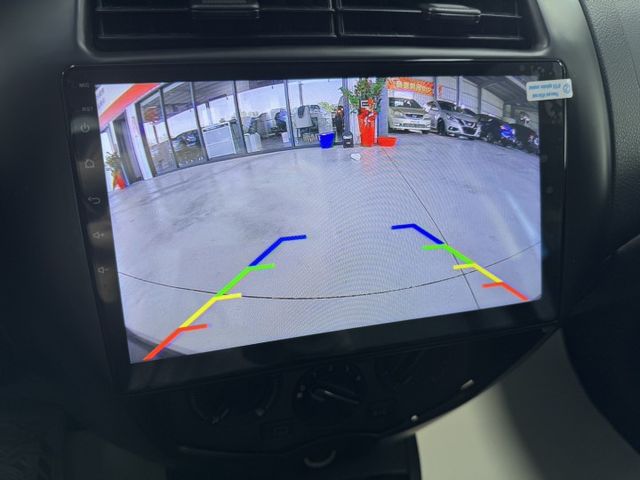 網友專屬優惠實施中 ~ 大螢幕安卓機、衛星導航、倒車顯影、ISOFIX、車頂行李架、後座分離傾倒 !  第6張相片