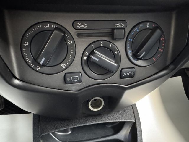 網友專屬優惠實施中 ~ 大螢幕安卓機、衛星導航、倒車顯影、ISOFIX、車頂行李架、後座分離傾倒 !  第9張相片