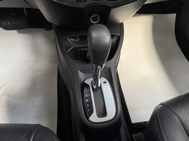 網友專屬優惠實施中 ~ 大螢幕安卓機、衛星導航、倒車顯影、ISOFIX、車頂行李架、後座分離傾倒 !  第10張相片