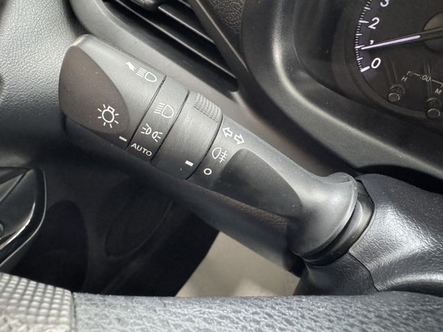 網友專屬優惠實施中 ~ TCS防滑、胎壓監控、倒車顯影、光感應頭燈、ISOFIX ~ 可以全額貸款 !  第11張相片