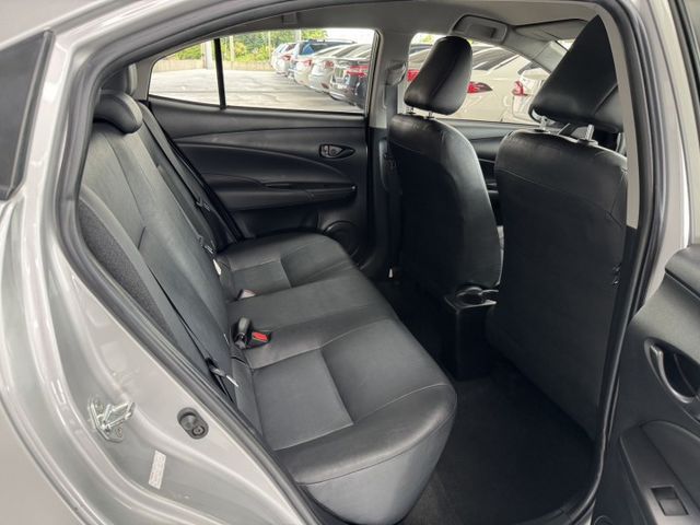 網友專屬優惠實施中 ~ TCS防滑、胎壓監控、倒車顯影、光感應頭燈、ISOFIX ~ 可以全額貸款 !  第15張相片