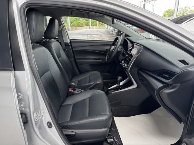 網友專屬優惠實施中 ~ TCS防滑、胎壓監控、倒車顯影、光感應頭燈、ISOFIX ~ 可以全額貸款 !  第16張相片