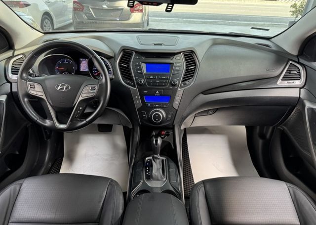 柴油 ~ 客貨兩用 ! 定速、TCS防滑、左右獨立空調、光感應頭燈、ISOFIX、後座分離傾倒 ! 可全貸 ~  第4張相片