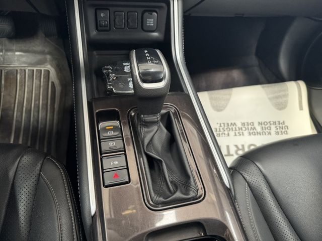 5+1 ~ 福祉車 ! I-KEY、定速、環景系統、電動尾門、盲點偵測、恆溫空調、TCS防滑、胎壓監控 !  第3張相片