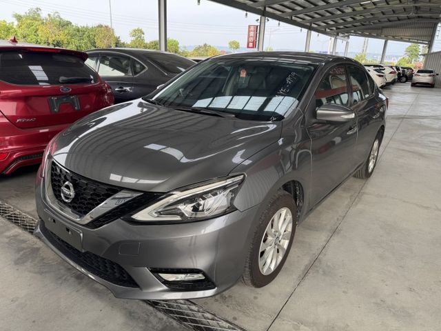 網友專屬優惠實施中 ~ 免鑰使、定速、盲點偵測、左右獨立空調、TCS防滑、胎壓監控、後座出風口 !  第1張相片