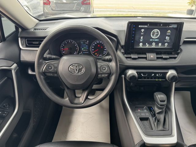 網友專屬優惠實施中 ~ 定速、ACC、車偏、煞停、胎壓監控、TCS防滑、後座出風口、後座分離傾倒 !  第5張相片