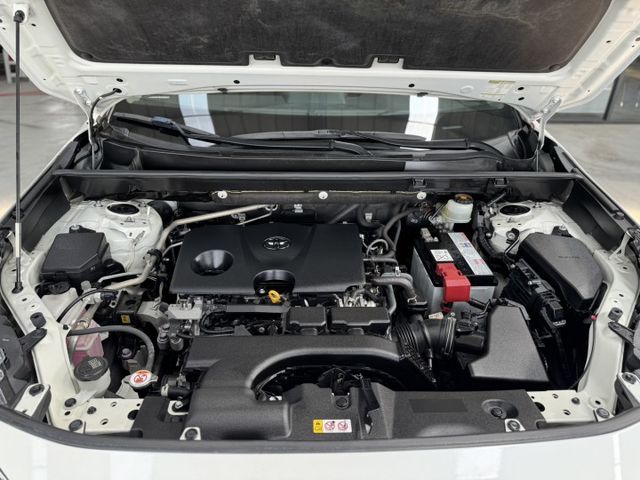 網友專屬優惠實施中 ~ 定速、ACC、車偏、煞停、胎壓監控、TCS防滑、後座出風口、後座分離傾倒 !  第12張相片