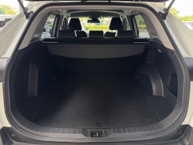 網友專屬優惠實施中 ~ 定速、ACC、車偏、煞停、胎壓監控、TCS防滑、後座出風口、後座分離傾倒 !  第14張相片