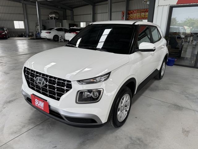 僅跑六萬多 !  TCS防滑、胎壓監控、光感應頭燈、ISOFIX、後座分離傾倒 ! 可以全額貸款 ~  第18張相片