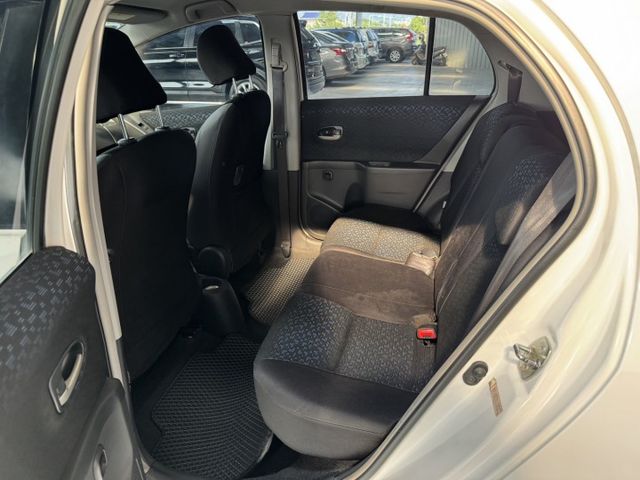 代步首選 ~ 大螢幕安卓機、恆溫空調、衛星導航、倒車顯影、ISOFIX、後座分離傾倒 !  第3張相片