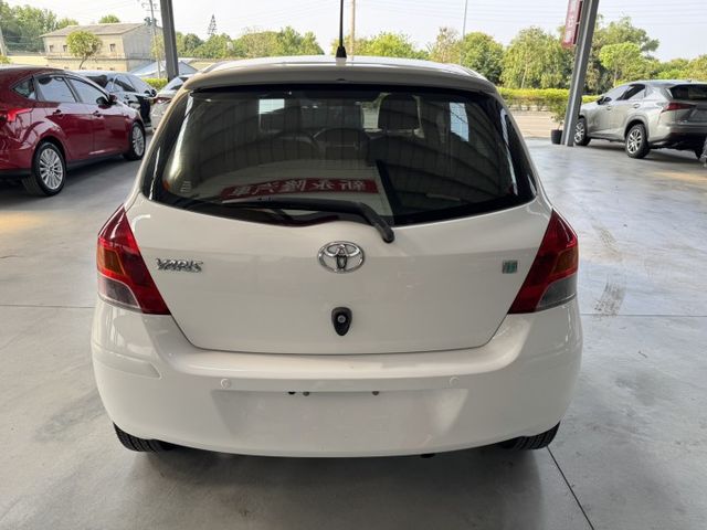 代步首選 ~ 大螢幕安卓機、恆溫空調、衛星導航、倒車顯影、ISOFIX、後座分離傾倒 !  第14張相片