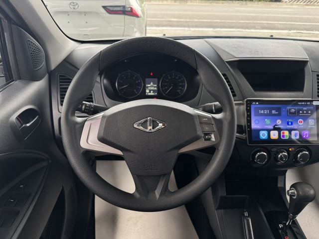 歡迎比較~我沒有載貨喔~內裝一級棒~ 大螢幕安卓機、衛星導航、定速、TCS防滑、光感應頭燈、後座分離傾倒 ~  第5張相片