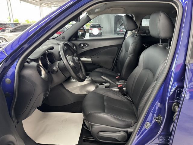 網友專屬優惠實施中 ~ I-KEY、定速、TCS防滑、胎壓監控、恆溫空調、ISOFIX、後座分離傾倒~僅跑14萬  第2張相片