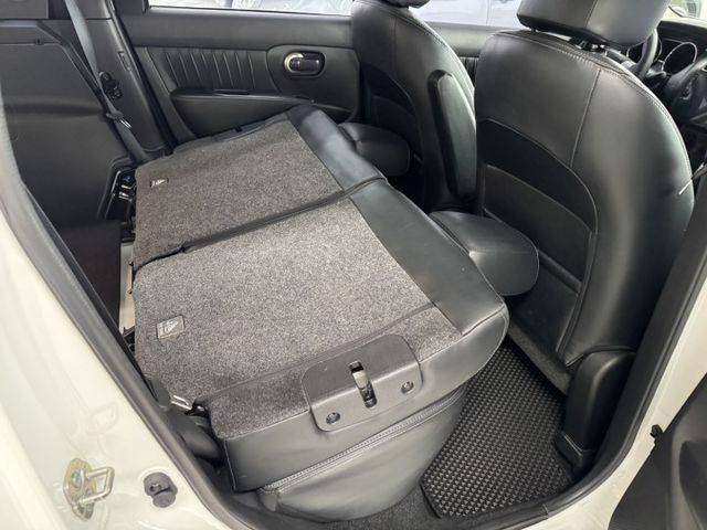 小車大空間 ~ 就是愛白車 ! 大螢幕安卓機、胎壓監控、倒車顯影、ISOFIX、車頂行李架、後座分離傾倒 ~  第17張相片