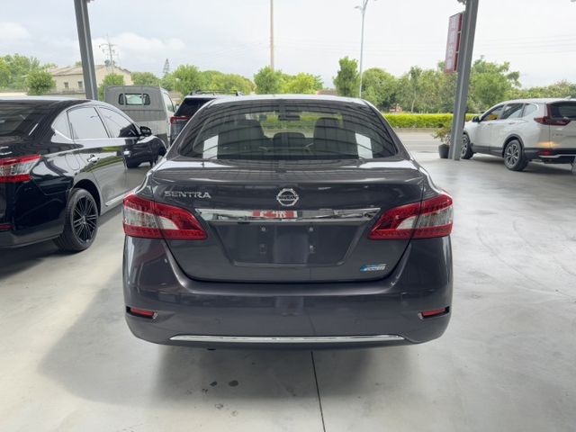 你沒看錯~我僅跑14萬公里 ~ I-KEY、定速、左右獨立空調、衛星導航、數位電視、後座出風口 可全貸 ~  第15張相片