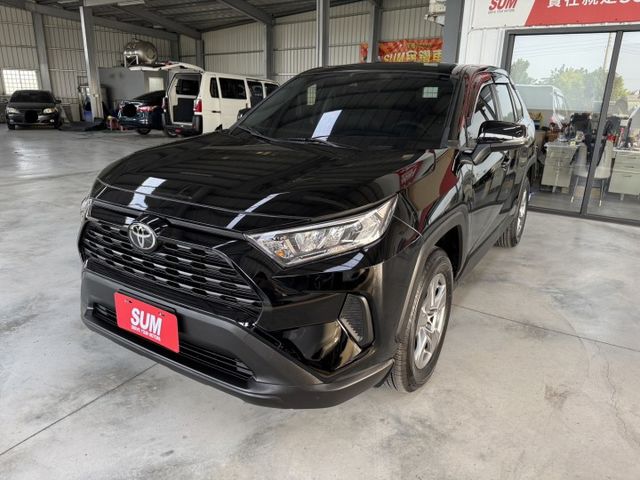 網友專屬優惠實施中 ~ 定速、ACC、車偏、TCS防滑、胎壓監控、後座出風口、後座分離傾倒 ! 可全貸 ~  第19張相片