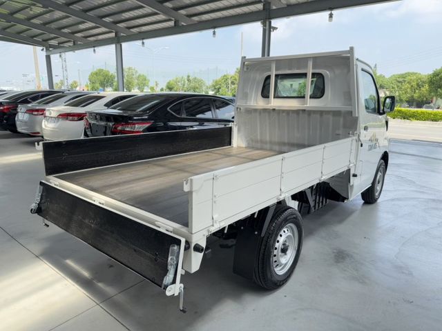 全新2026年領牌車~現在只要47.8萬~ 我是自排的，全新領牌車，新車價55.5萬， !! 可全貸 ~  第14張相片